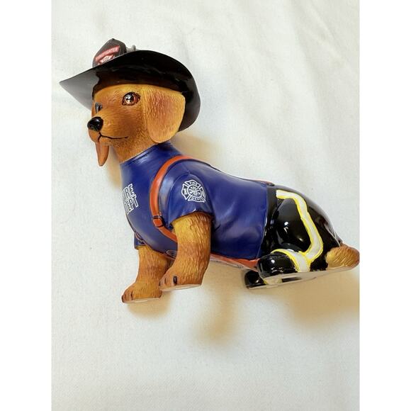 Hamilton Fur Alarm Fire Dachshund Fire Fighter Figurine - Picture 8 of 11